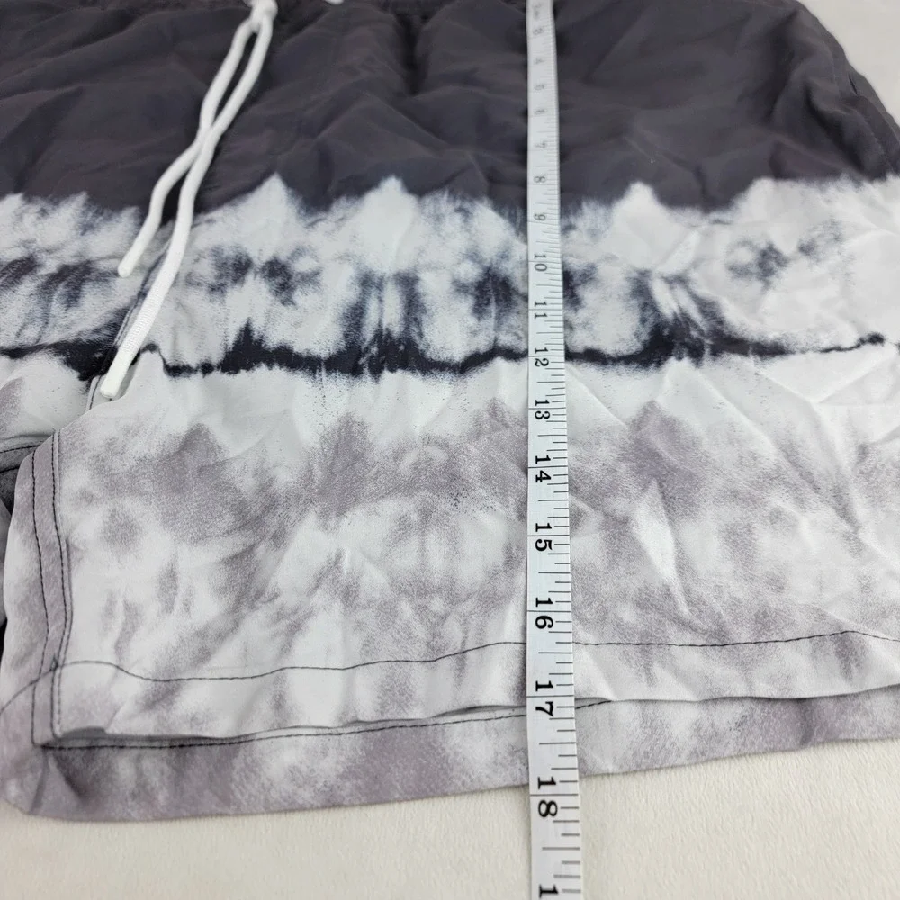 Huk Performance Fishing XXL Swim Trunks Tie Dye Gray White Men's Shorts Pool
